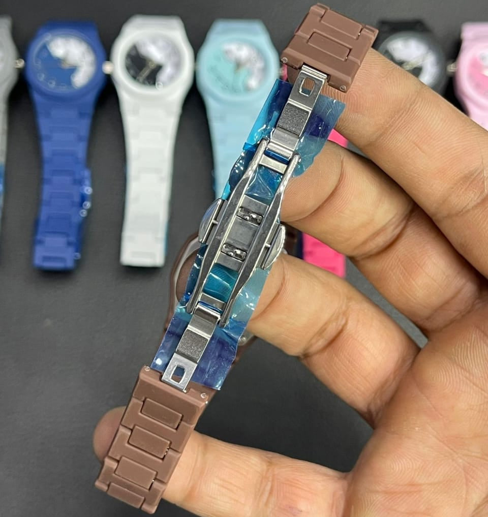 The Mini Aura: Vibrant Precision for the Modern Minimalist